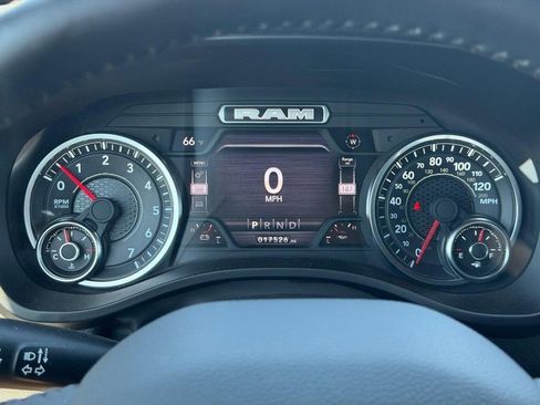 Used 2024 RAM 1500 Laramie AWD/4WD image 19