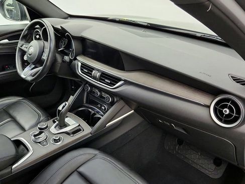 Used 2022 Alfa Romeo Stelvio Ti image 23