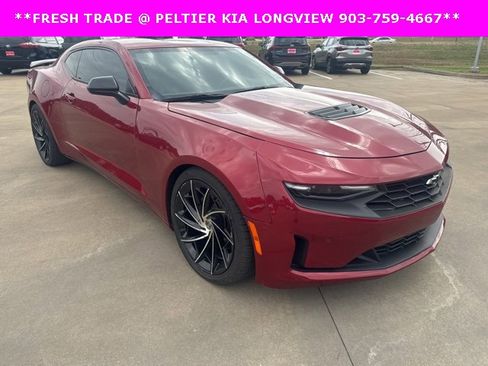 Used 2021 Chevrolet Camaro LT w/ Technology Package image 1