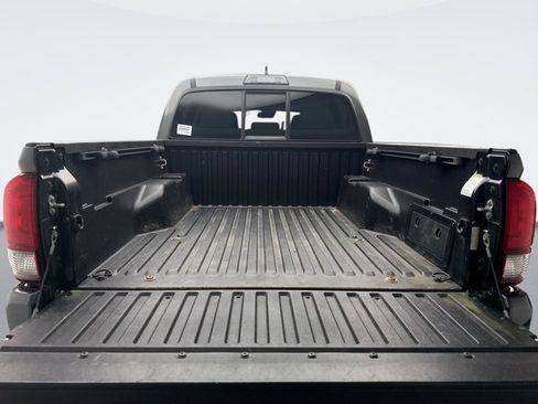 Used 2019 Toyota Tacoma SR w/ SR Convenience Package AWD/4WD image 18