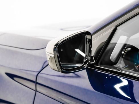 Used 2019 BMW M550i xDrive image 49