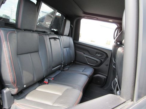 Used 2021 Nissan Titan PRO-4X w/ Pro-4x Convenience Package AWD/4WD image 25