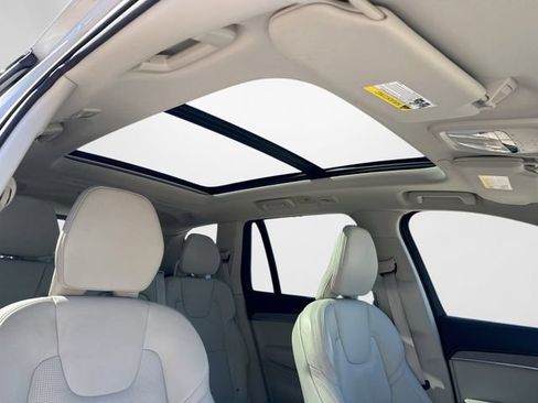 Certified 2024 Volvo XC90 T8 Ultimate w/ Protection Package AWD/4WD image 19