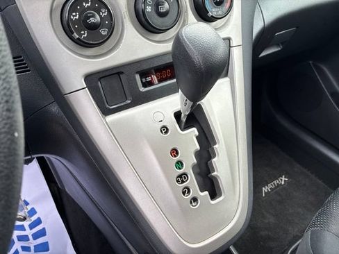 Used 2009 Toyota Matrix w/ PWR Pkg FWD image 25