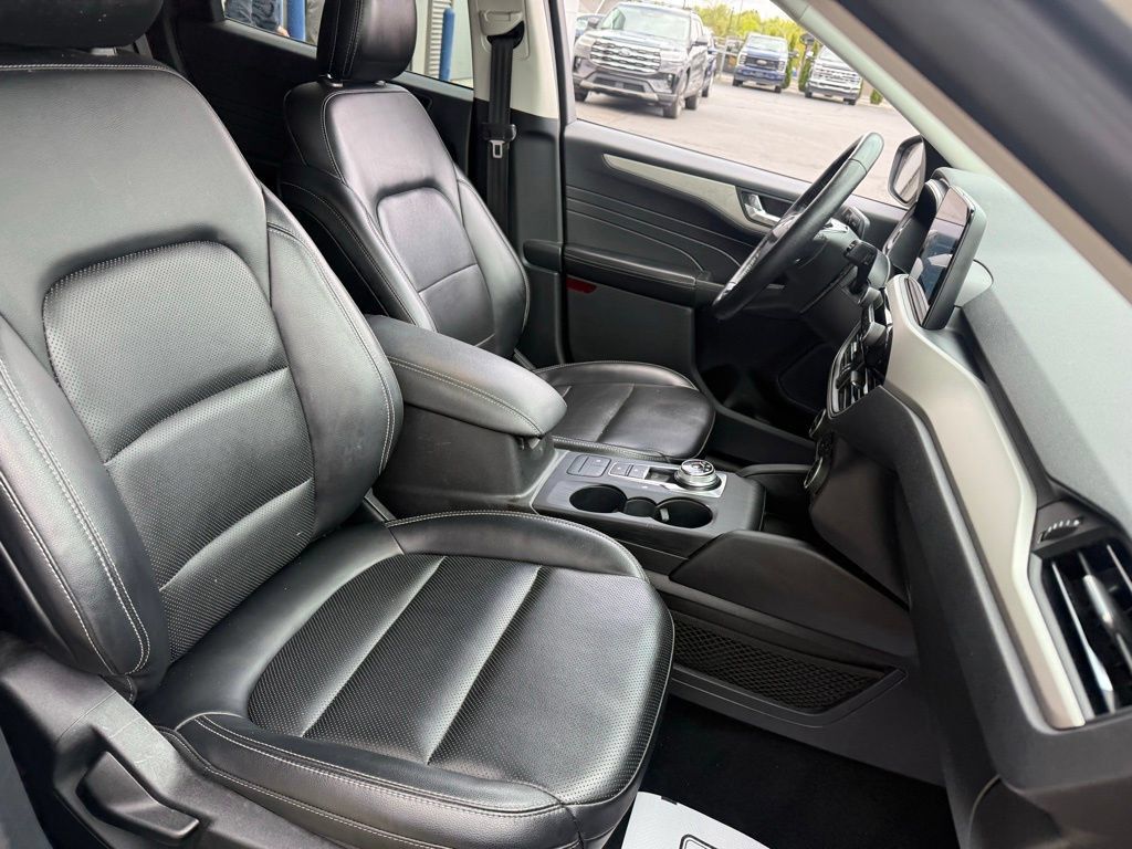 Certified 2021 Ford Escape SEL AWD/4WD image 12