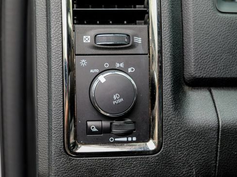 Used 2018 RAM 2500 Laramie w/ Sport Appearance Group AWD/4WD image 53
