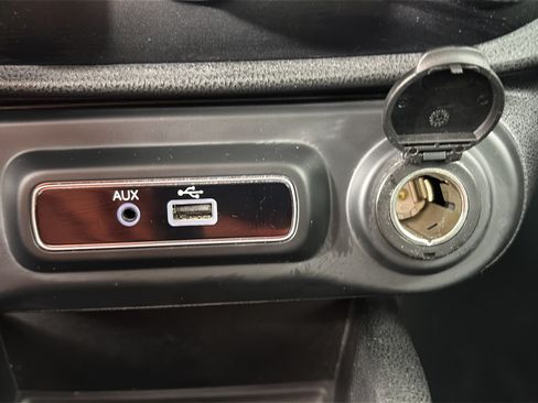 Used 2018 FIAT 500L Pop w/ Premium Group FWD image 22