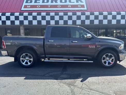 Used 2016 RAM 1500 Laramie w/ Convenience Group image 8