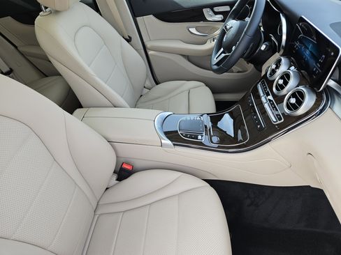 Certified 2022 Mercedes-Benz GLC 300 image 14