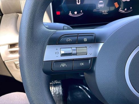 Used 2026 Hyundai Santa Cruz SEL image 18