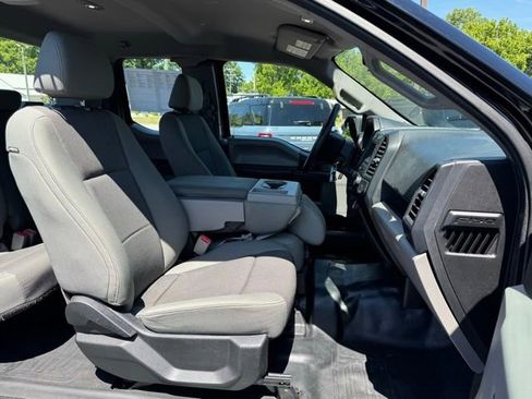 Used 2016 Ford F150 XL w/ Equipment Group 101A Mid AWD/4WD image 16
