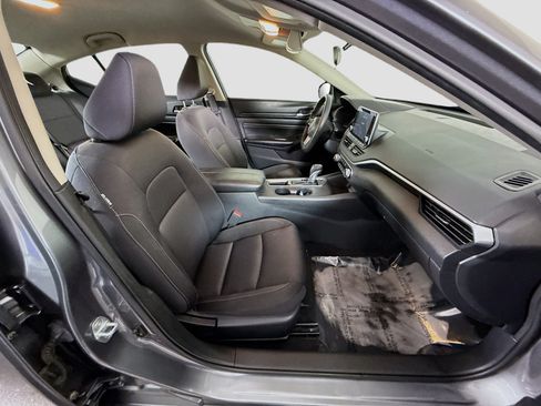 Used 2020 Nissan Altima 2.5 S FWD image 29