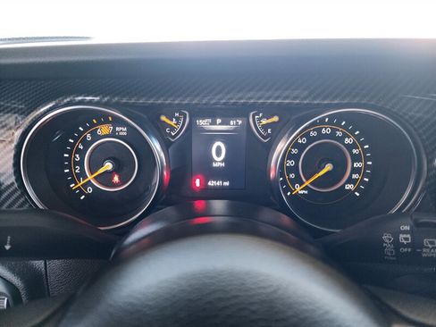 Used 2020 Jeep Wrangler Unlimited Sport image 32