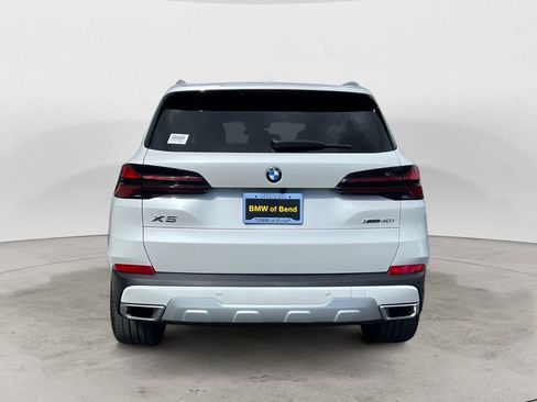 Used 2025 BMW X5 xDrive40i w/ Premium Package AWD/4WD image 6
