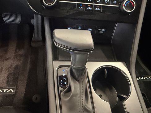 Used 2025 Hyundai Sonata SE FWD image 21