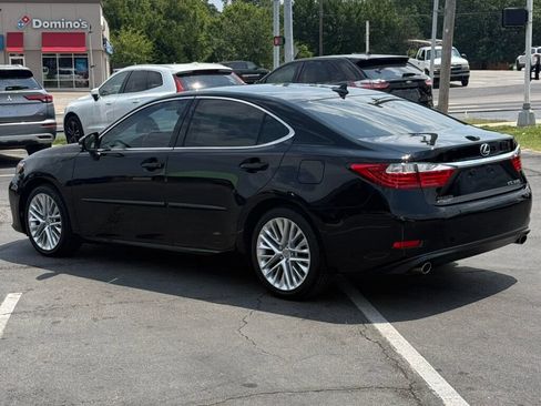 Used 2014 Lexus ES 350 w/ Ultra Luxury Package FWD image 10