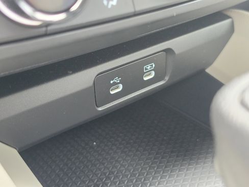 Certified 2025 Honda Accord SE image 24