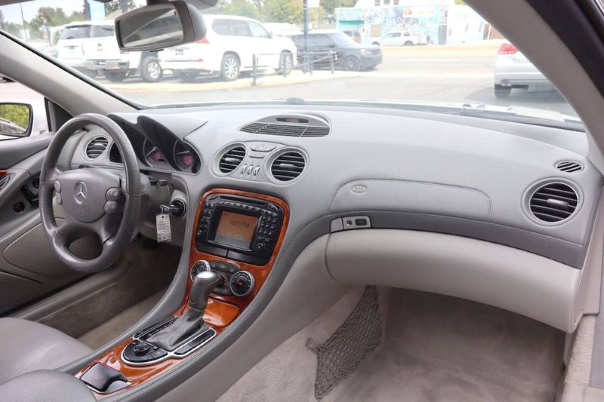 Used 2004 Mercedes-Benz SL 500 image 12
