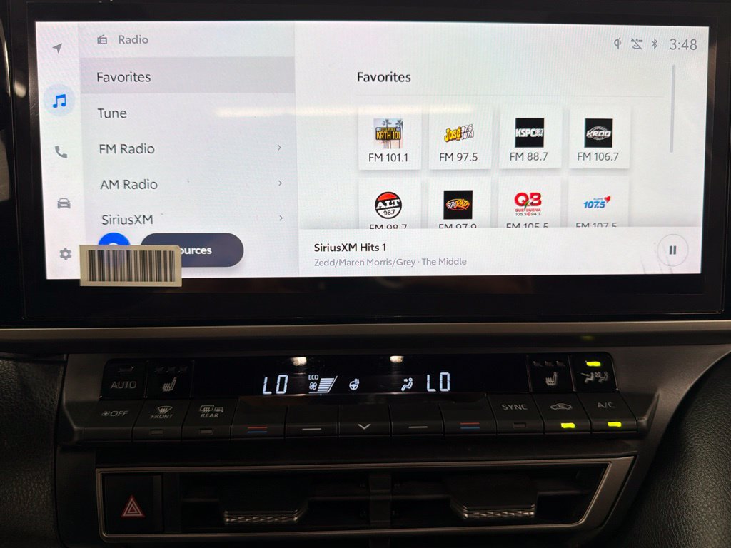 Used 2025 Toyota Camry XSE FWD image 34
