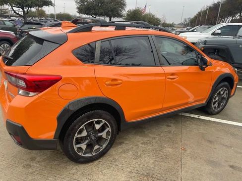 Used 2020 Subaru Crosstrek 2.0i Premium w/ Moonroof Package 2 image 3