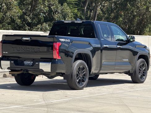 Used 2022 Toyota Tundra Limited w/ TRD Off-Road Package AWD/4WD image 8