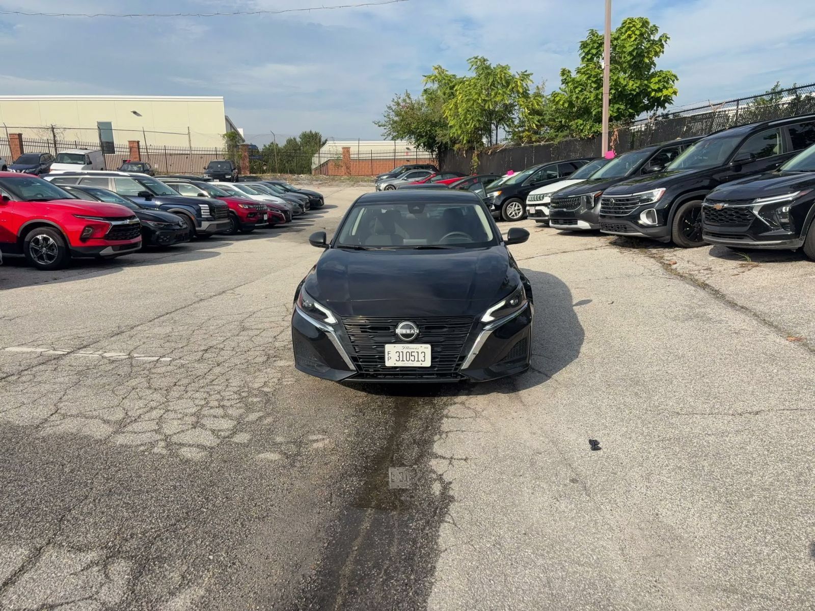 Used 2025 Nissan Altima 2.5 SV FWD image 4
