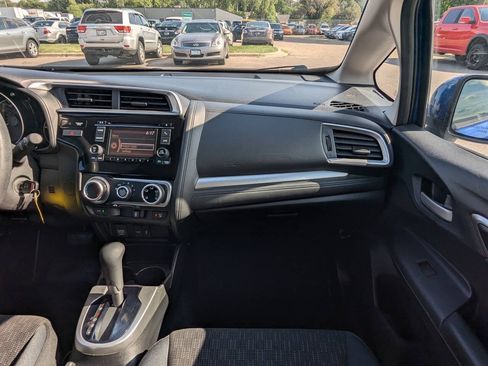 Used 2015 Honda Fit LX image 17