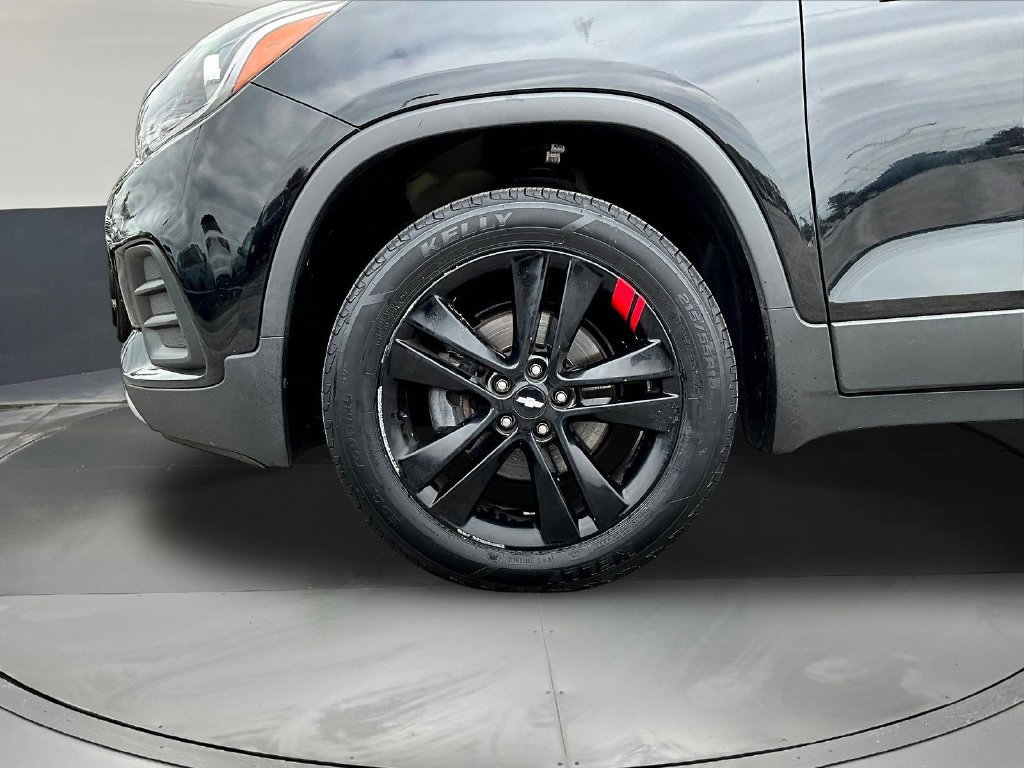 Used 2019 Chevrolet Trax LT w/ Sun & Sound Package AWD/4WD image 36