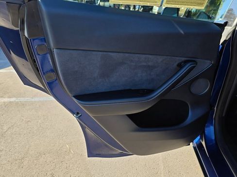 Used 2023 Tesla Model Y AWD image 20