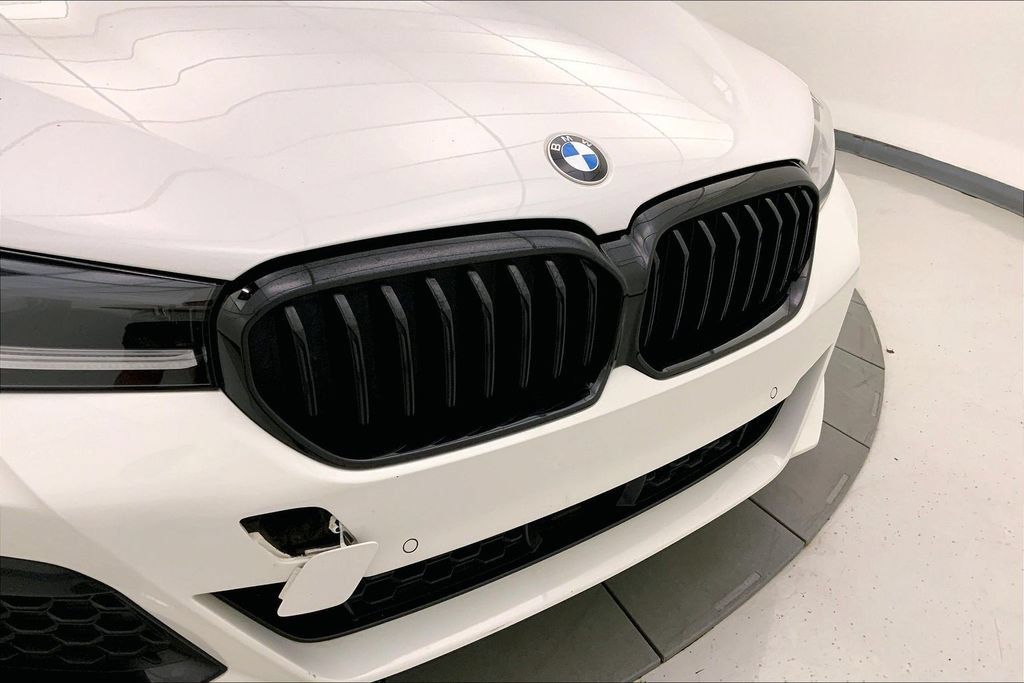 Certified 2023 BMW 530i xDrive w/ M Sport Package AWD/4WD image 29
