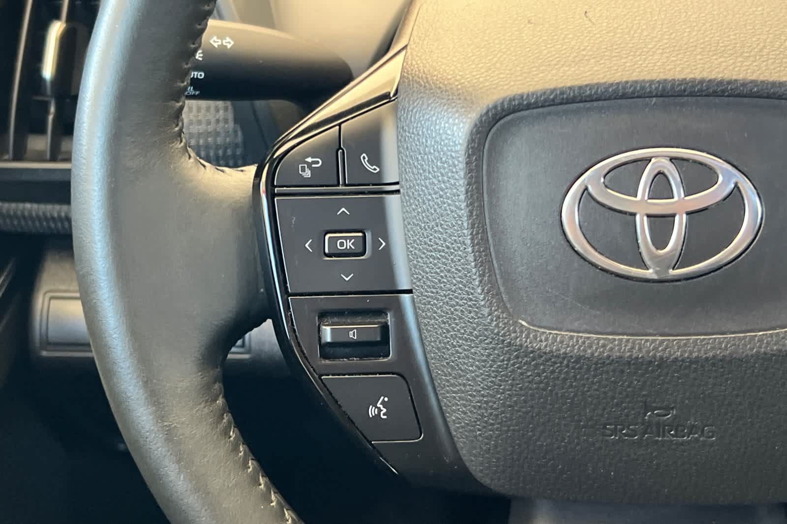 Used 2023 Toyota bZ4X FWD image 26
