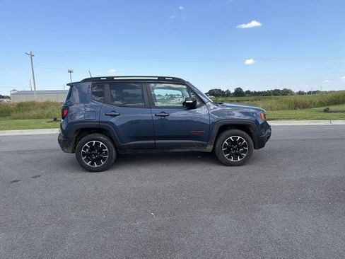 Used 2023 Jeep Renegade Trailhawk AWD/4WD image 6