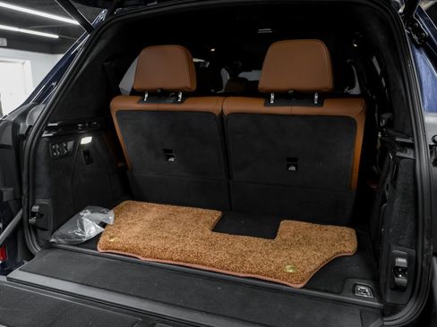 Used 2022 BMW X7 M50i w/ Executive Package image 56