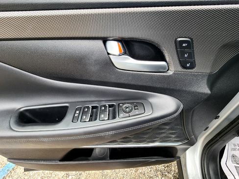 Used 2020 Hyundai Santa Fe Limited image 17