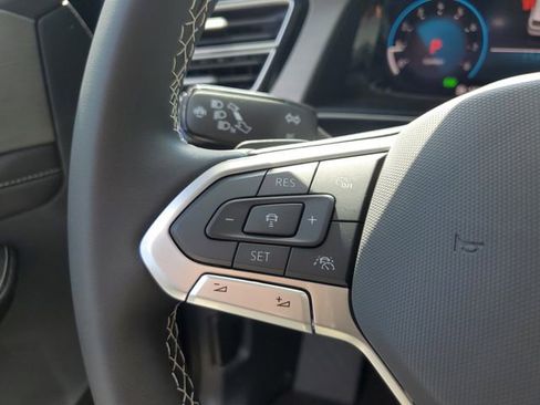 New 2026 Volkswagen Atlas Cross Sport SE image 26