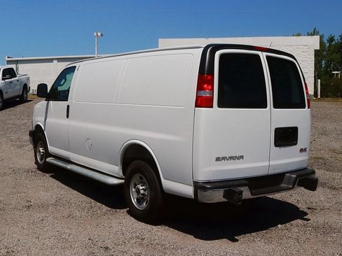 Used 2025 GMC Savana 2500 w/ Driver Convenience Package RWD image 5