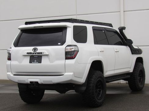 Used 2022 Toyota 4Runner SR5 Premium w/ TRD Black Wheel Package (TMS) AWD/4WD image 6