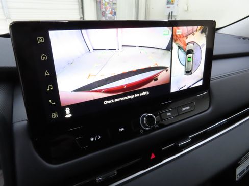 New 2025 Mitsubishi Outlander SE image 17