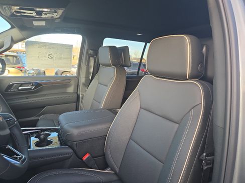 New 2026 Chevrolet Tahoe Premier AWD/4WD image 12