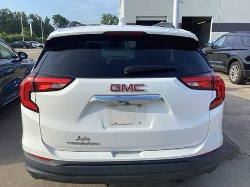 Used 2019 GMC Terrain SLE w/ Driver Convenience Package FWD image 10