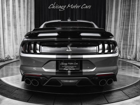Used 2021 Ford Mustang Shelby GT500 w/ Technology Package RWD image 4