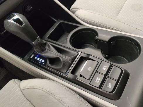 Used 2019 Hyundai Tucson Value AWD/4WD image 26