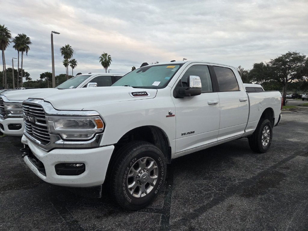 Used 2024 RAM 2500 Laramie w/ Safety Group AWD/4WD image 3