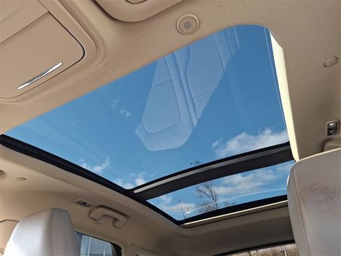 Used 2022 Lincoln Corsair AWD w/ Premium Package image 15