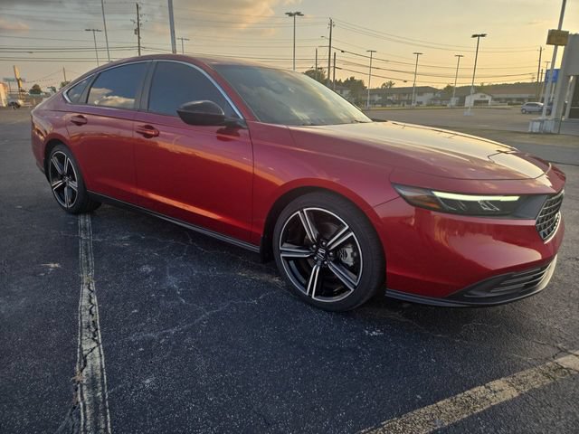 Used 2023 Honda Accord Sport image 2