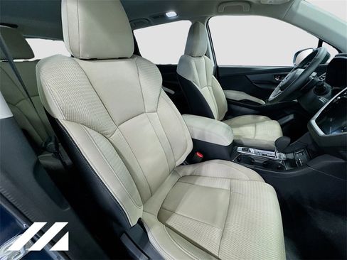 Certified 2025 Subaru Ascent Premium image 29