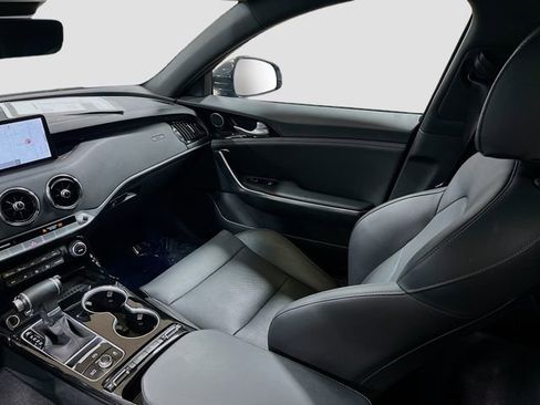 Certified 2022 Kia Stinger GT-Line image 23