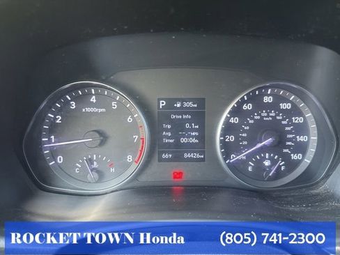 Used 2019 Hyundai Elantra GT image 15