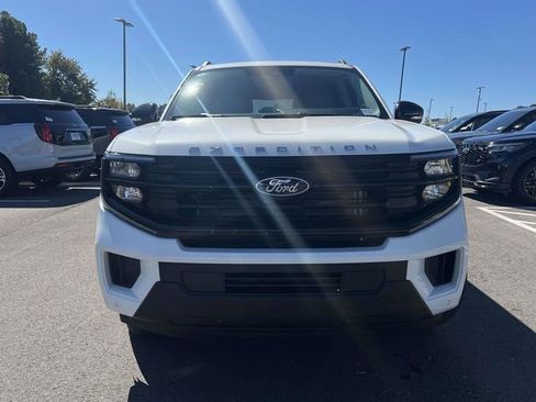 New 2025 Ford Expedition Max Active image 8