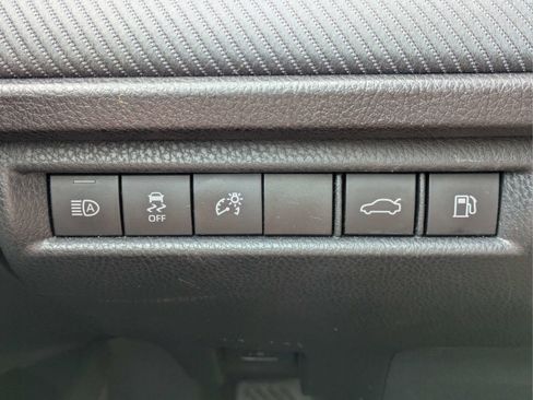 Used 2025 Toyota Camry SE FWD image 22